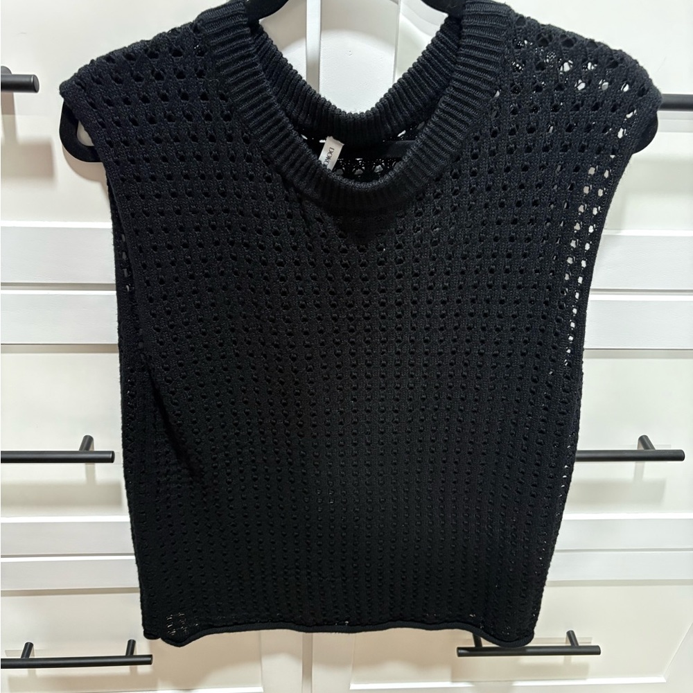 Black Sleeveless Knit Top